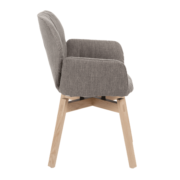 Chaise avec pieds bois