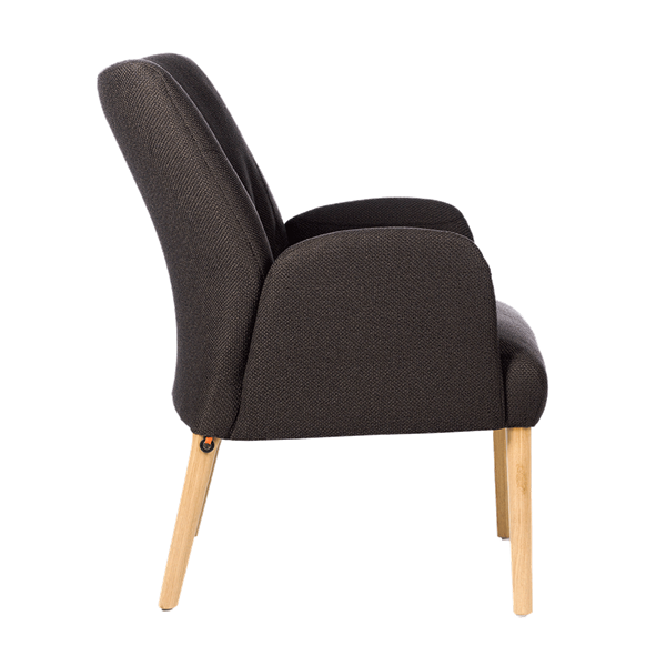 Fauteuil avec dossier bas et pieds bois