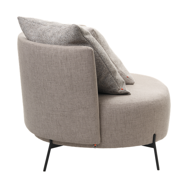 Fauteuil avec dossier bas et pieds métalliques