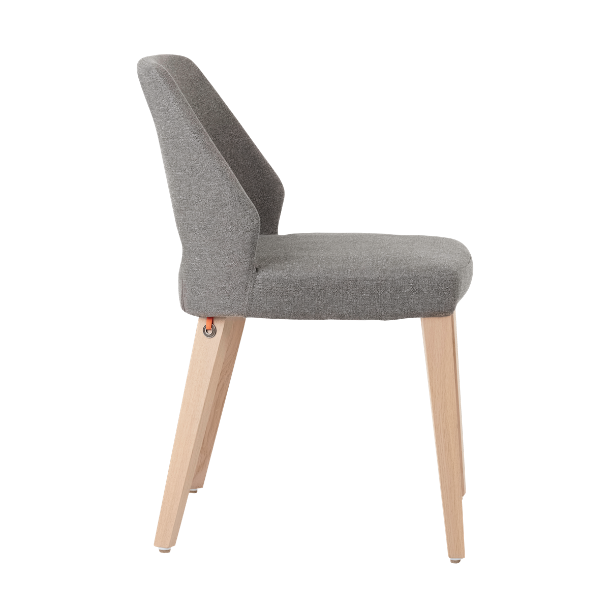 Chaise avec pieds bois