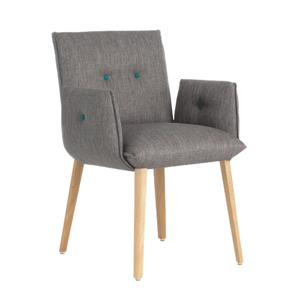 Chaise avec accoudoirs et pieds bois