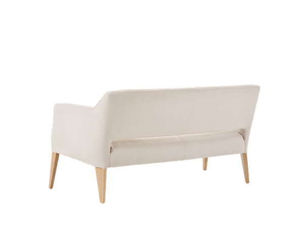 Fauteuil deux places, hauteur lounge avec dossier bas et pieds bois
